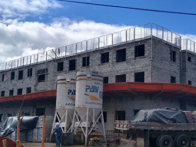 bandejas de proteção construção civil alvenaria estrutural norma do país