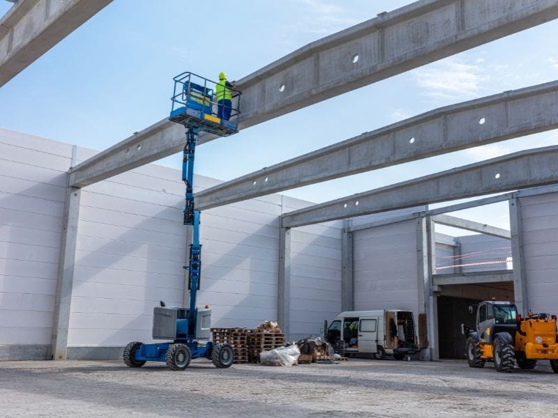 plataforma elevatória rebocável