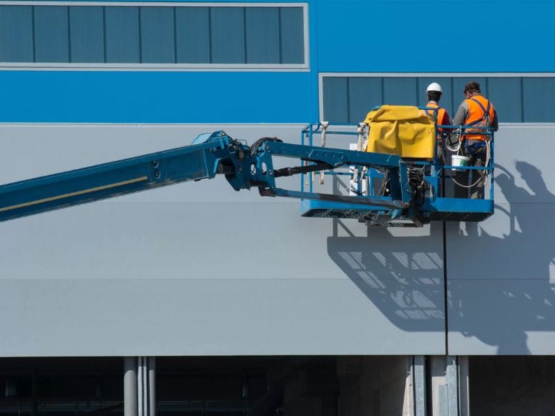 plataforma elevatória vertical​ para manutenção em prédios