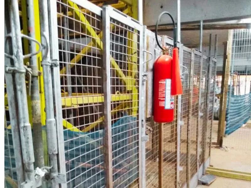 proteção de cremalheira para evitar quedas