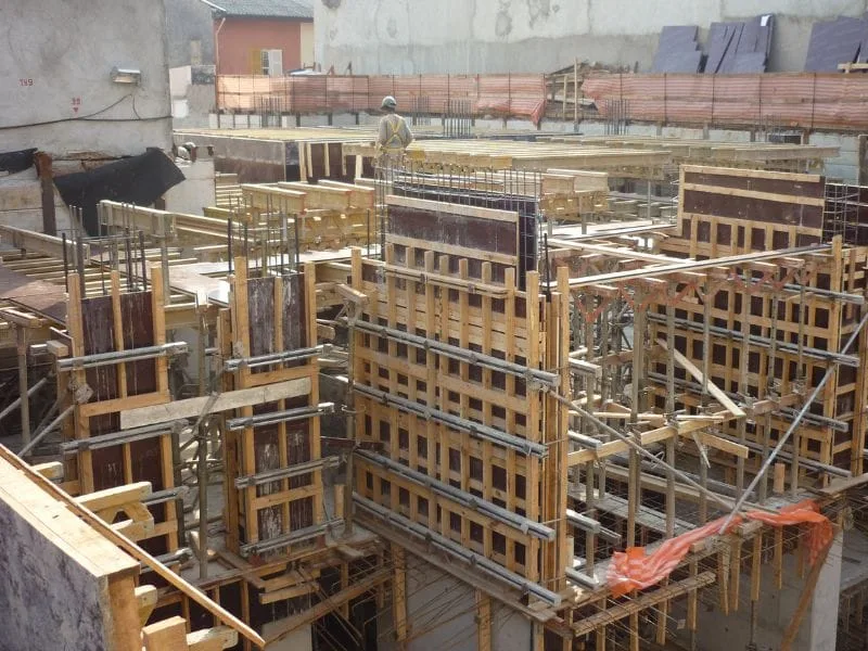 travamento de pilar metálico eficiente